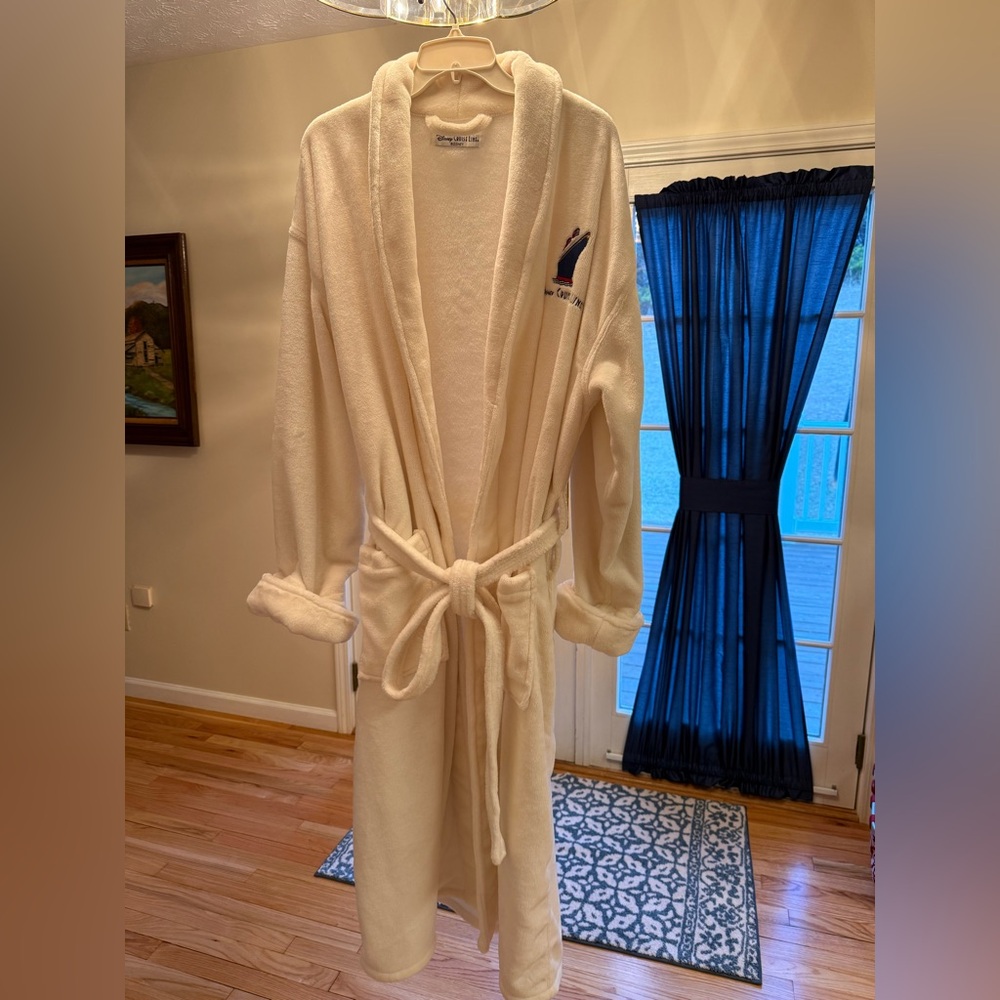 Disney Cruise Line Deluxe Plush Embroidered Spa Robe ONE SIZE - Picture 14 of 14
